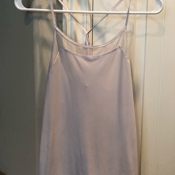 Lululemon top size 2 - Picture 3 of 6